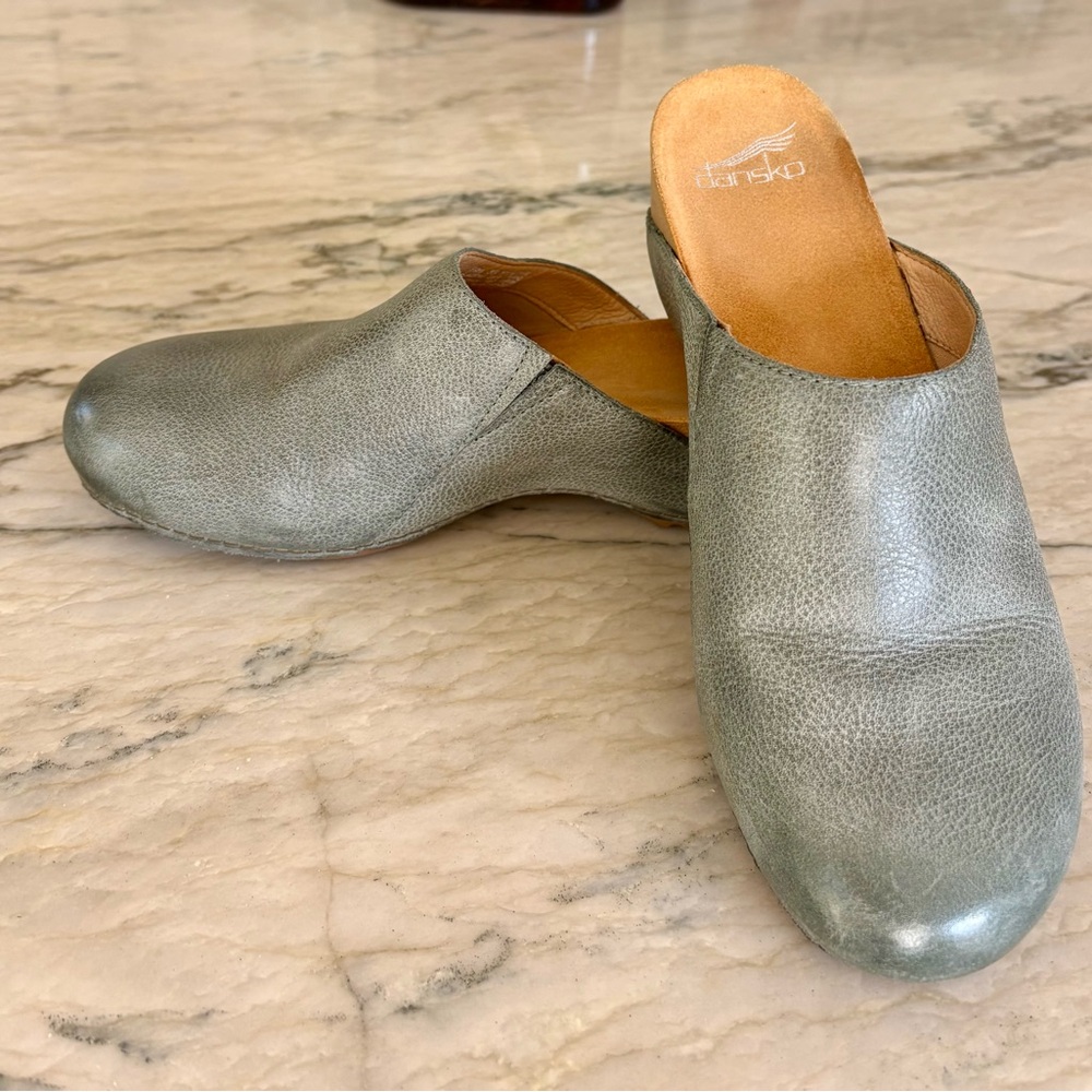 Dansko Talulah slip on Leather Mules
